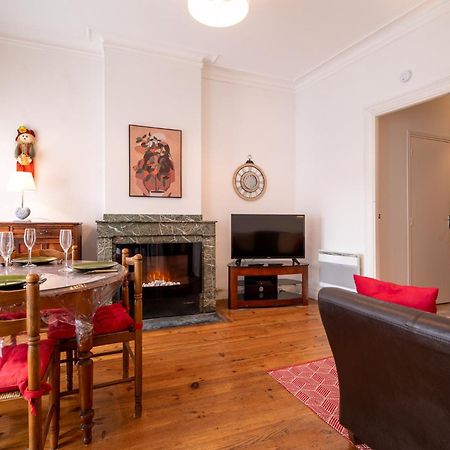Joli T2 Bagneres De Bigorre Centre Appartement Buitenkant foto